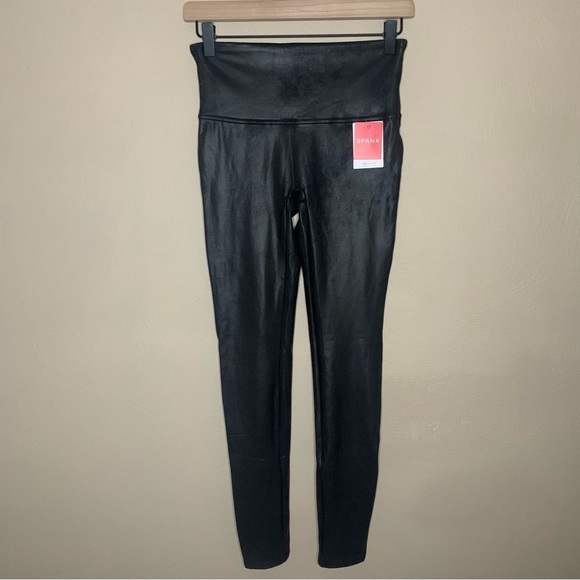 Spanx Faux Leather Leggings in Black Size Medium NWT New - Picture 2 of 12